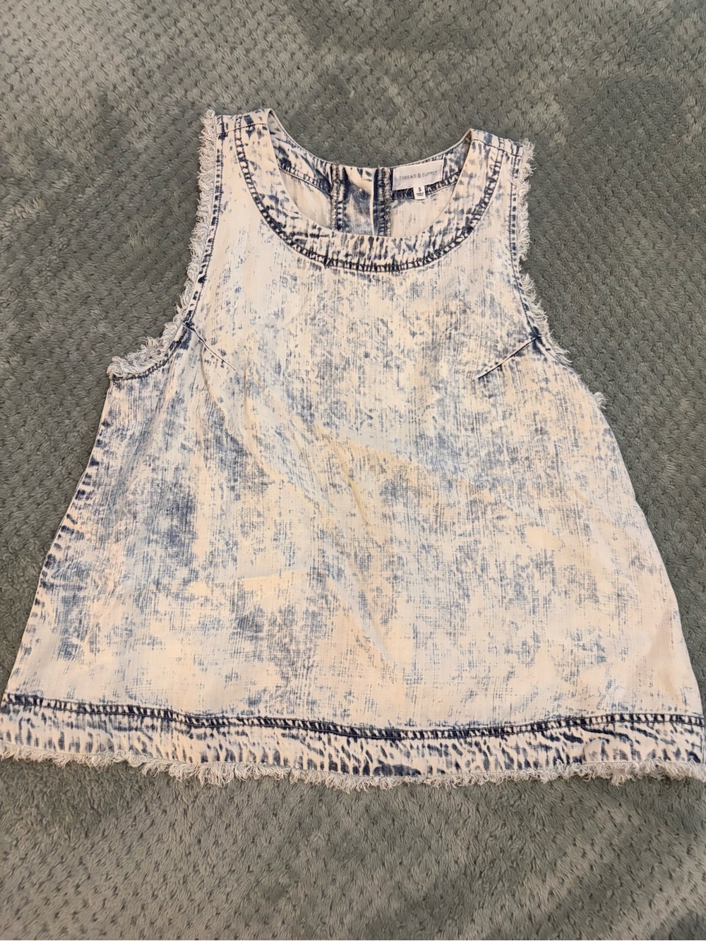 Thread & Supply Acid Wash Light Blue and White Frayed Tank Top sz Small
